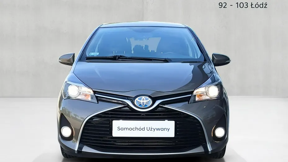 TOYOTA Yaris -