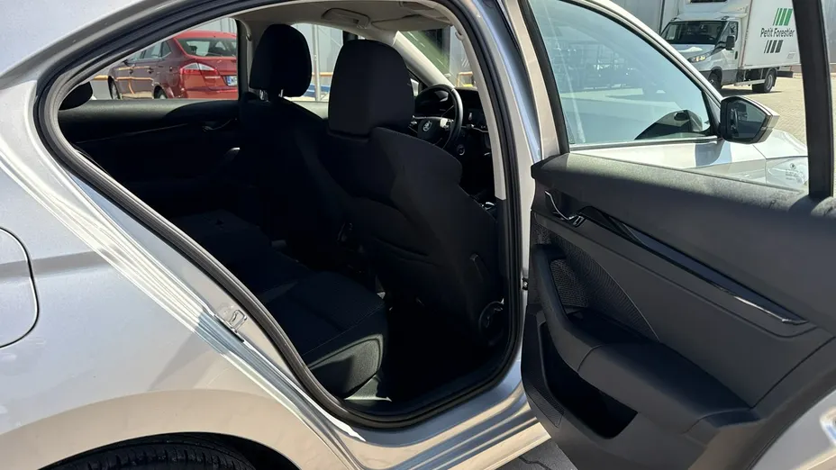 SKODA Octavia -