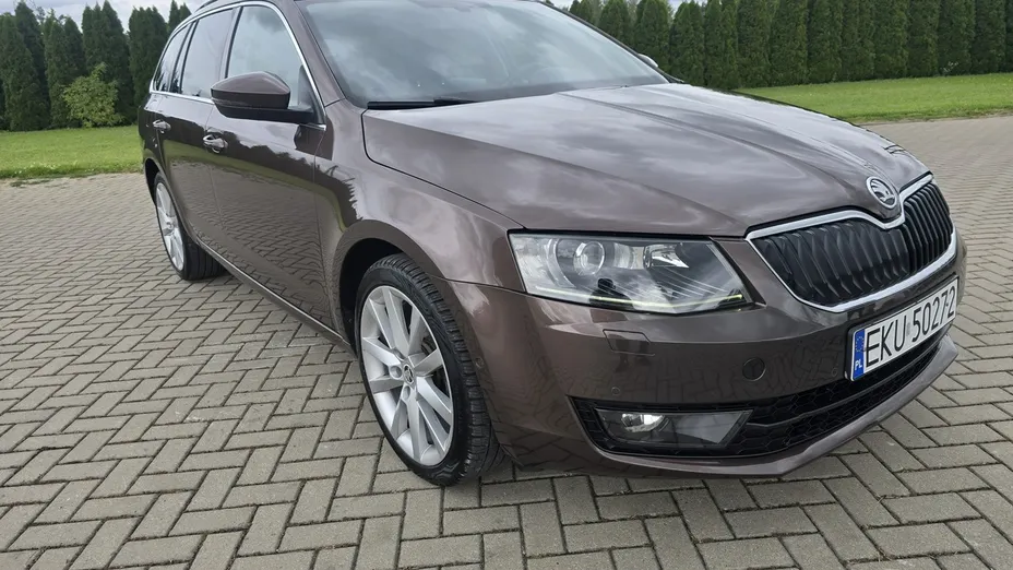 SKODA Octavia -