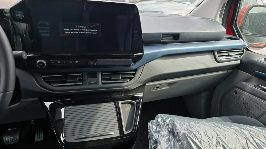 FORD Tourneo Custom -