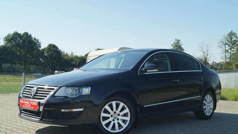 VOLKSWAGEN Passat -