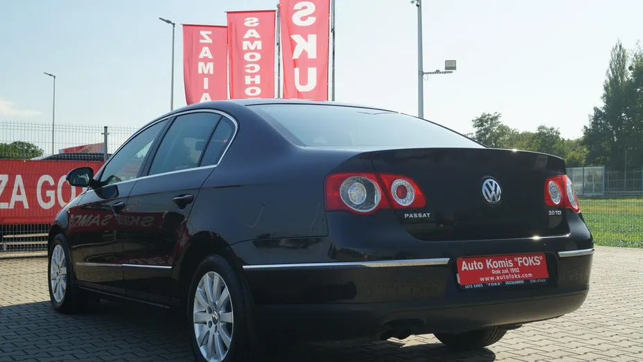 VOLKSWAGEN Passat -