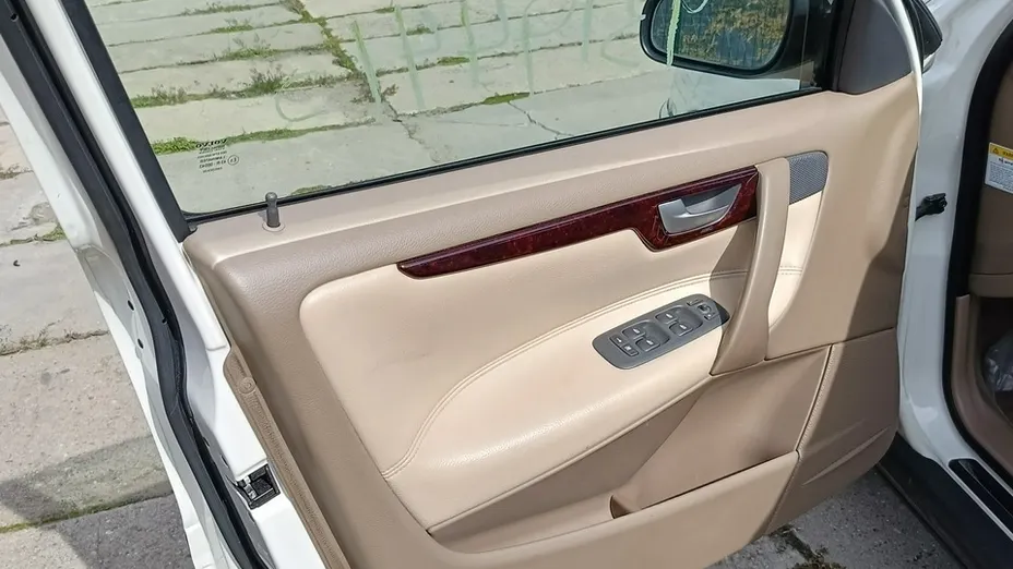VOLVO V70 -