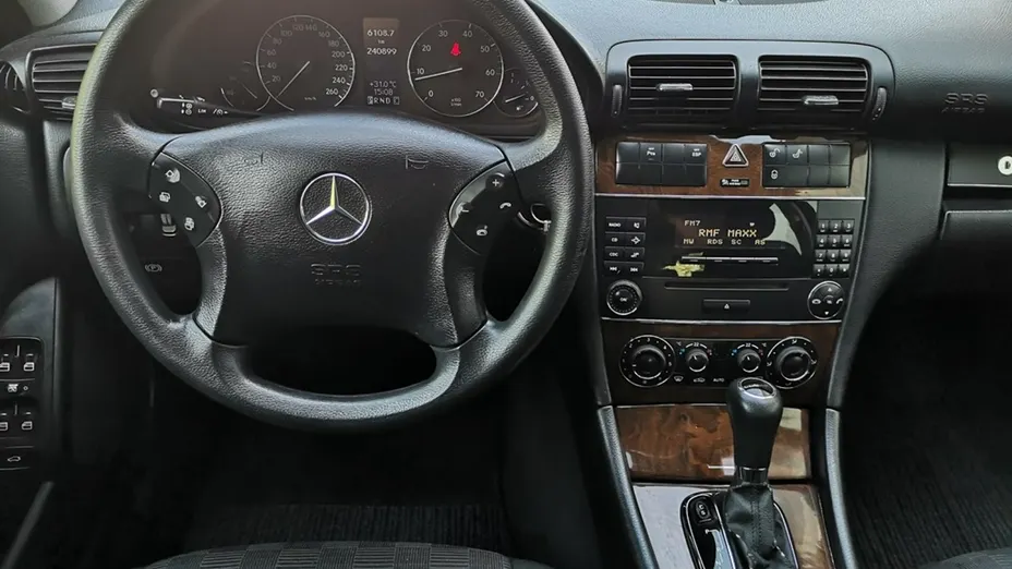 MERCEDES-BENZ C Klasa -