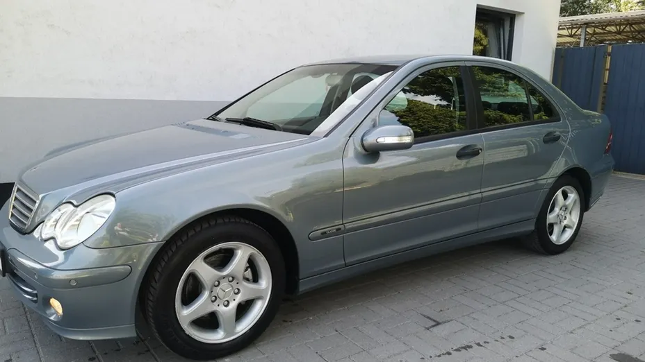 MERCEDES-BENZ C Klasa -