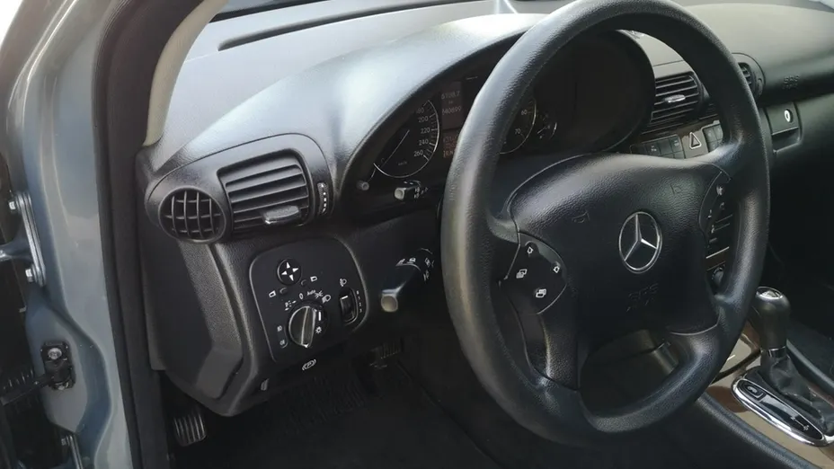 MERCEDES-BENZ C Klasa -