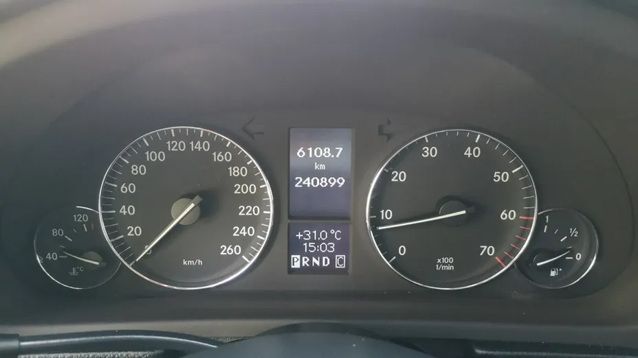 MERCEDES-BENZ C Klasa -