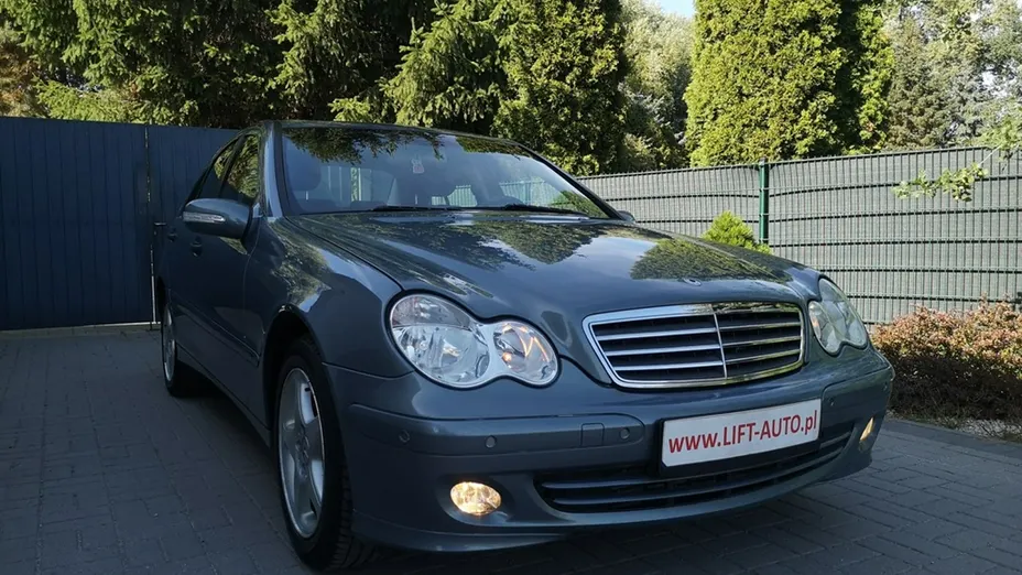 MERCEDES-BENZ C Klasa -