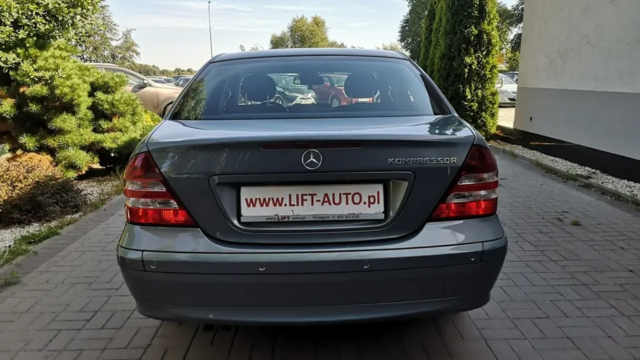 MERCEDES-BENZ C Klasa -