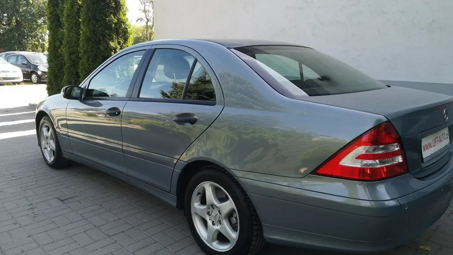 MERCEDES-BENZ C Klasa -