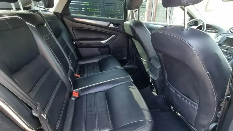 FORD Mondeo -