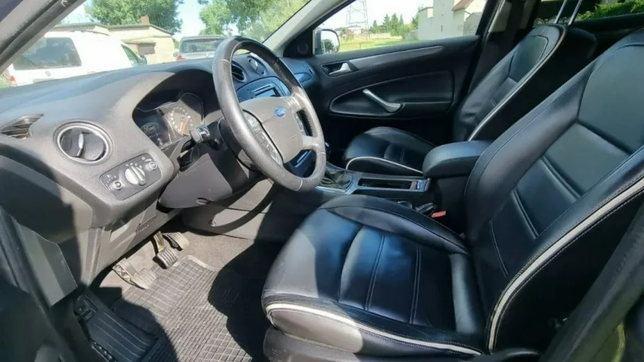 FORD Mondeo -