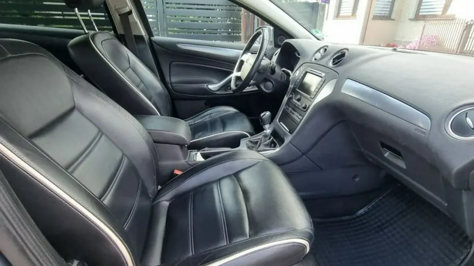 FORD Mondeo -