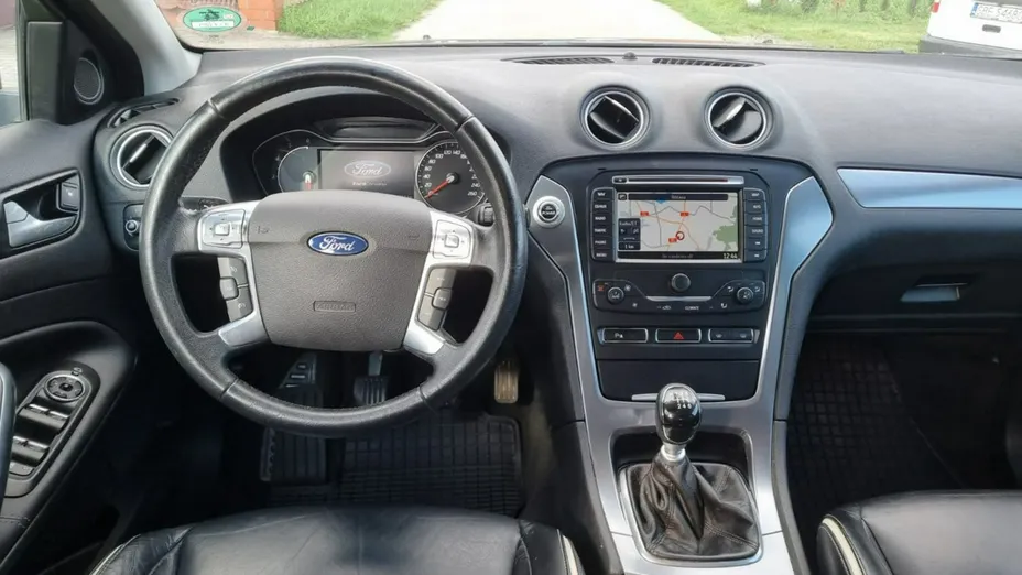FORD Mondeo -