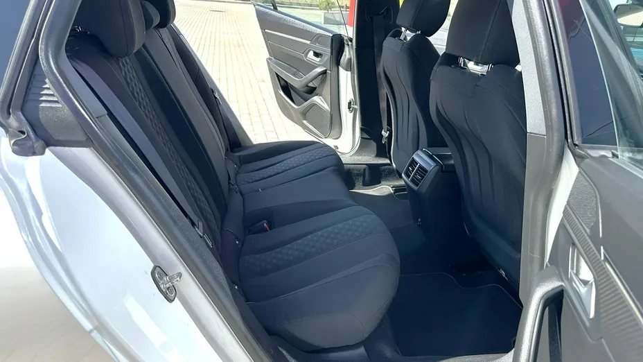 PEUGEOT 508 -