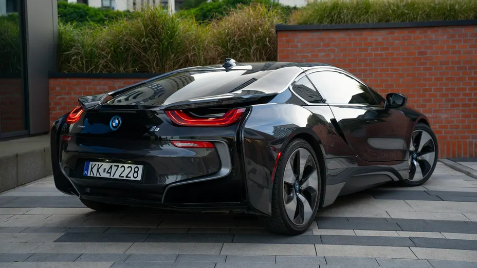 BMW i8 -