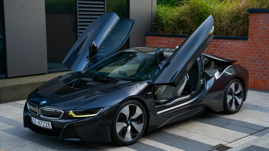 BMW i8 -