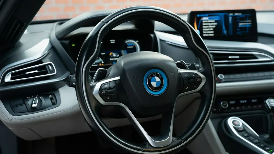 BMW i8 -
