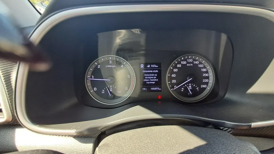 HYUNDAI Tucson -