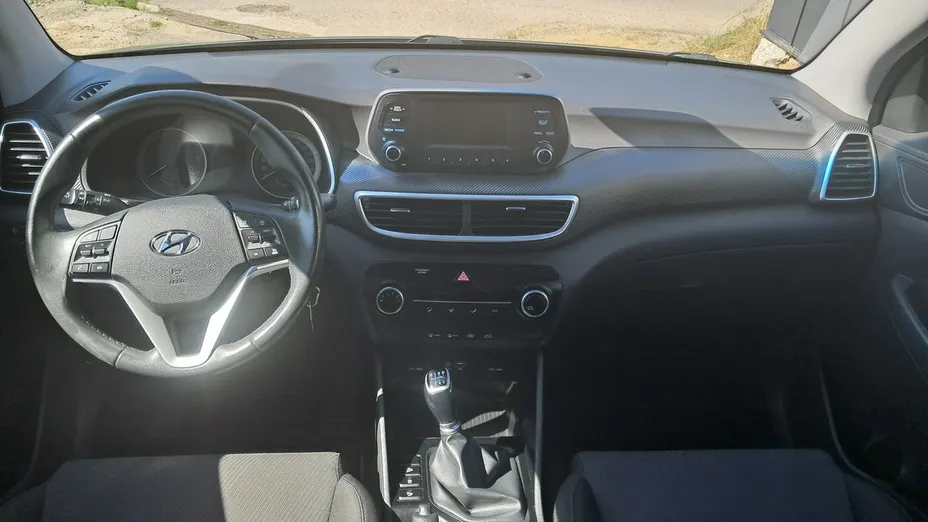 HYUNDAI Tucson -