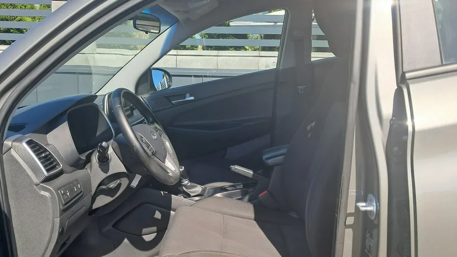 HYUNDAI Tucson -