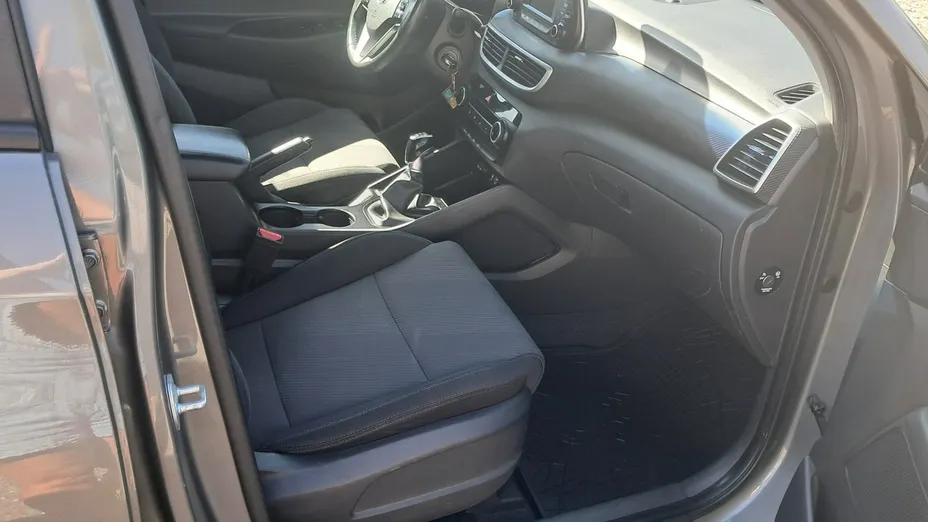 HYUNDAI Tucson -