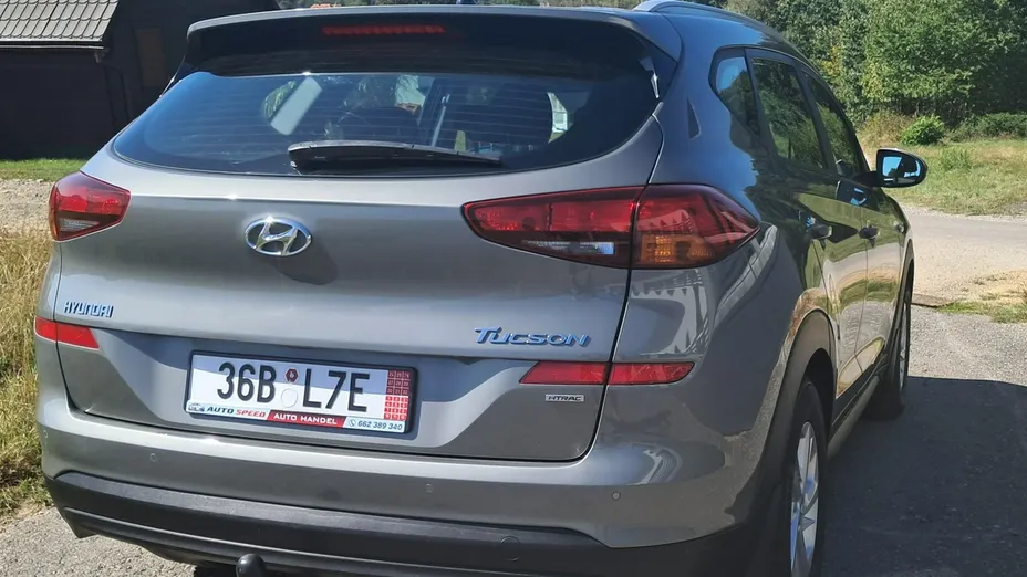HYUNDAI Tucson -