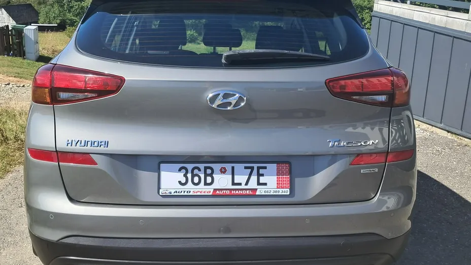 HYUNDAI Tucson -