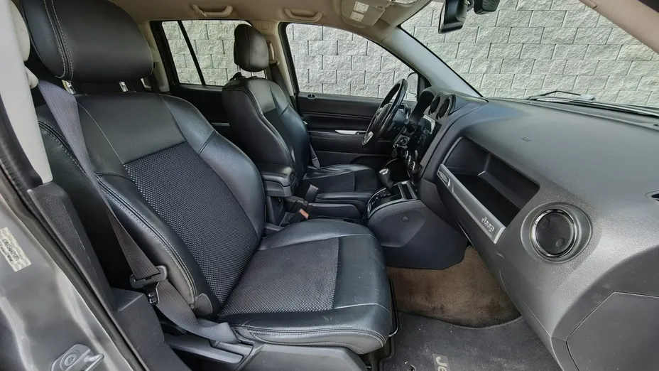 JEEP Compass -