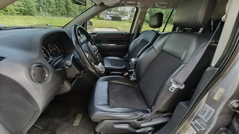 JEEP Compass -