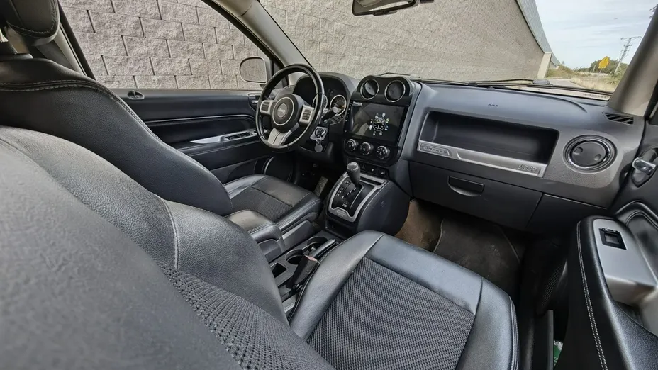 JEEP Compass -
