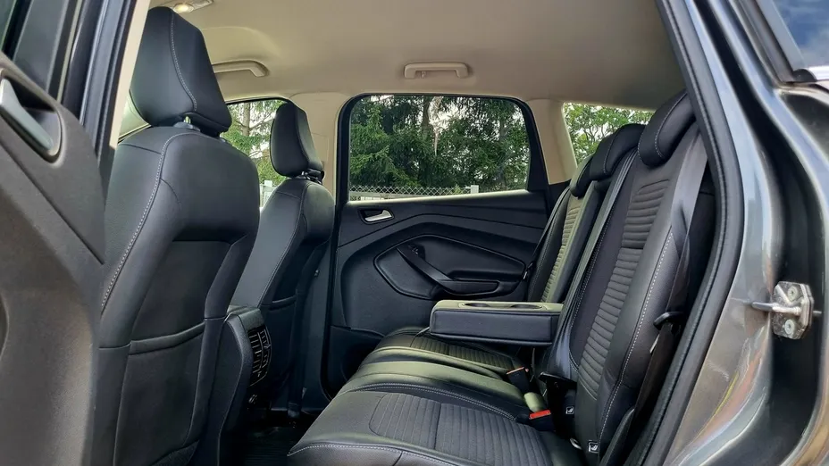 FORD Kuga -