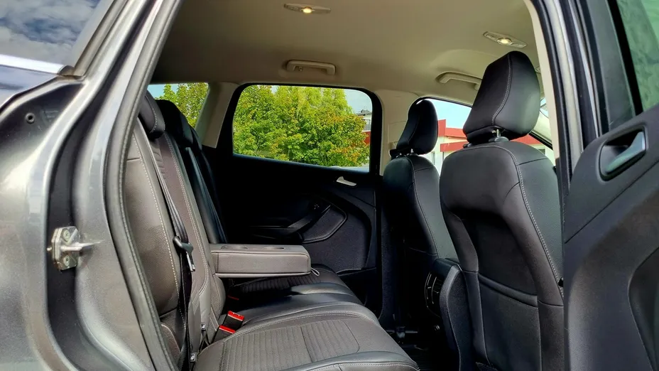 FORD Kuga -