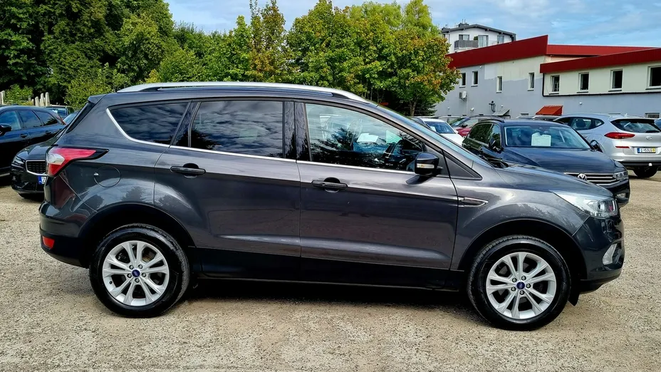 FORD Kuga -