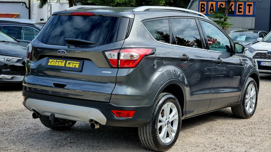 FORD Kuga -