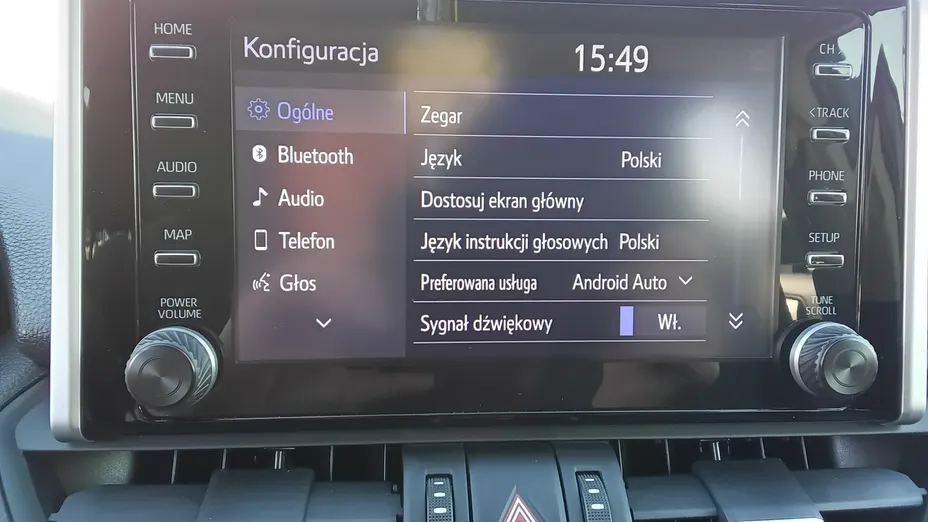 TOYOTA RAV4 -