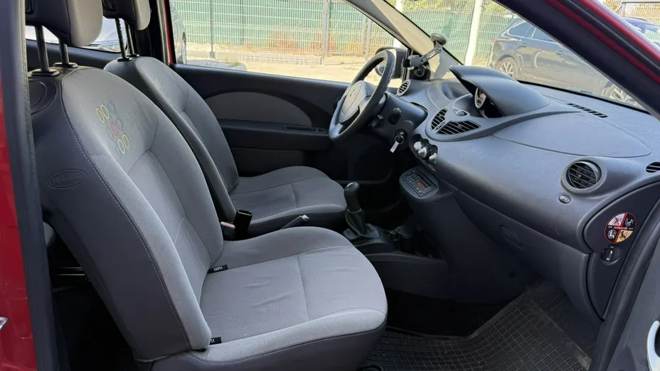 RENAULT Twingo -