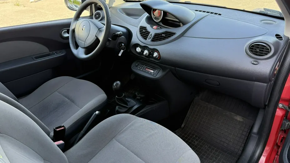 RENAULT Twingo -
