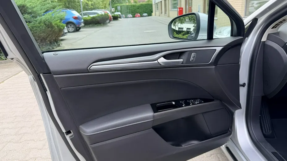 FORD Mondeo -
