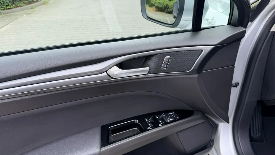 FORD Mondeo -
