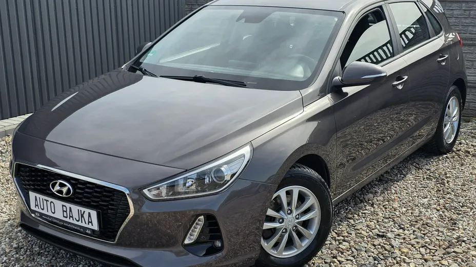HYUNDAI i30 -