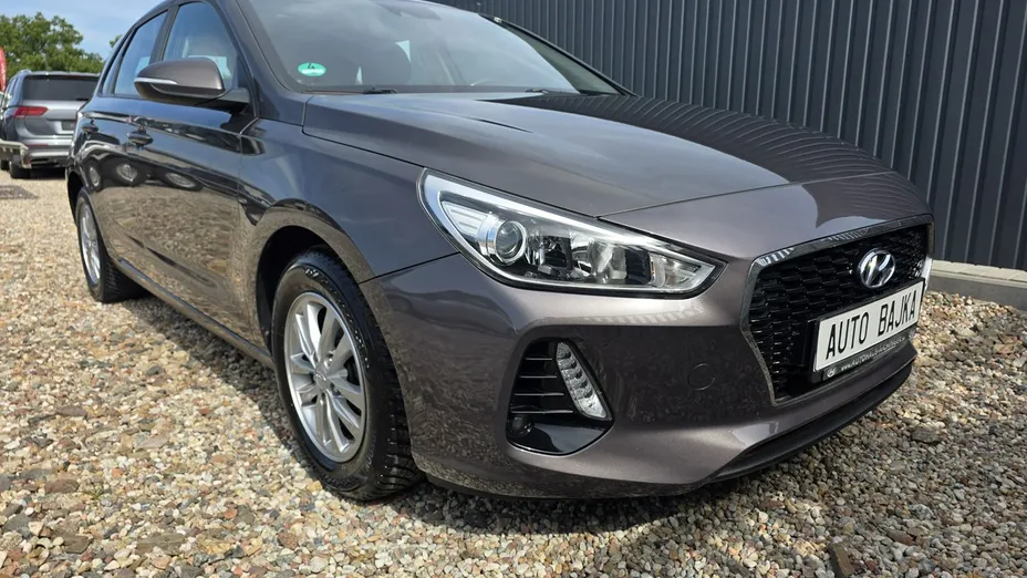 HYUNDAI i30 -