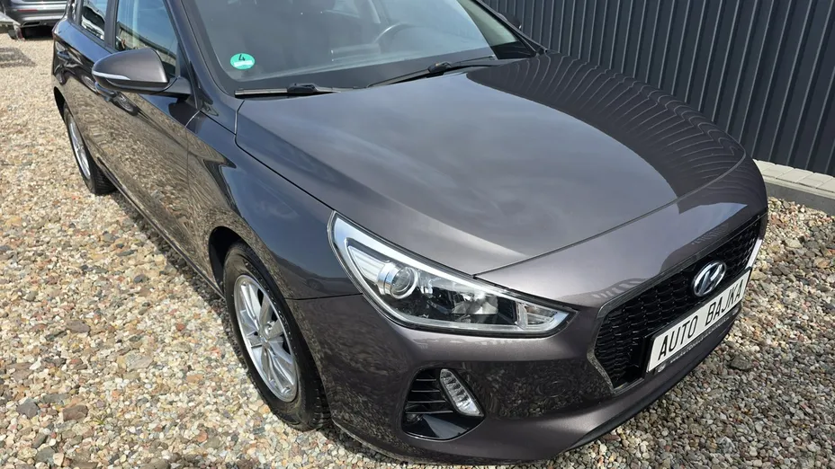 HYUNDAI i30 -