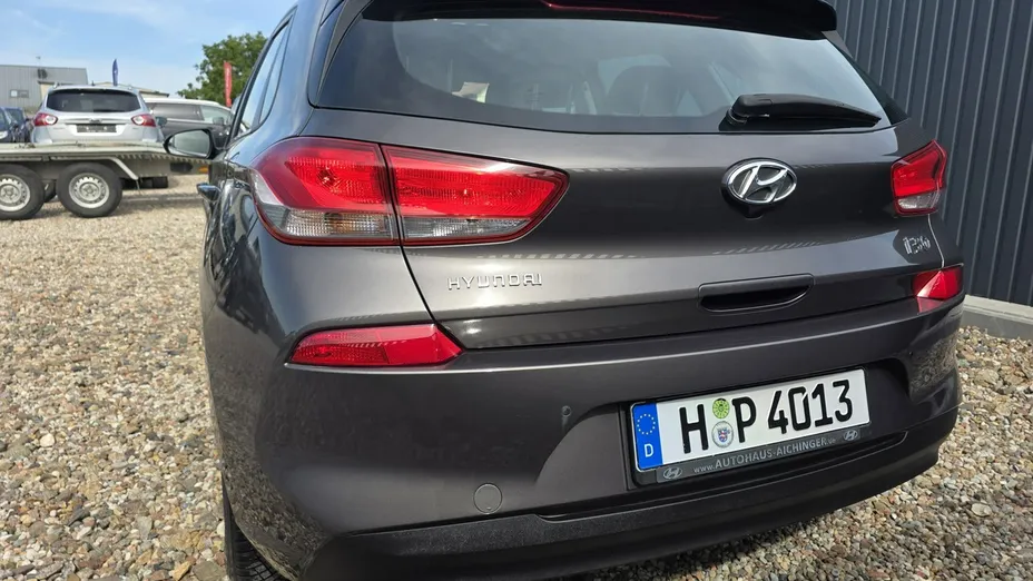 HYUNDAI i30 -