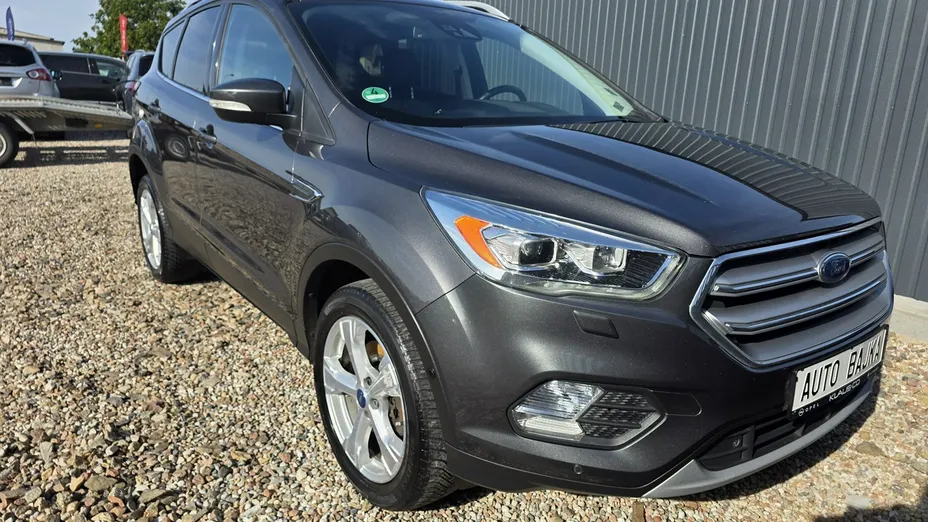 FORD Kuga -