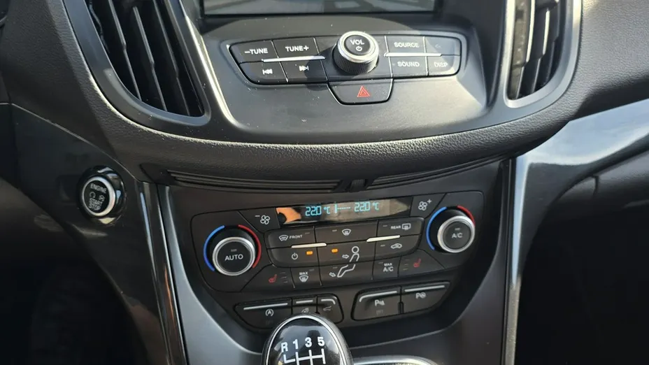 FORD Kuga -