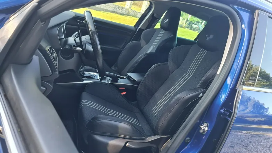 RENAULT Megane -