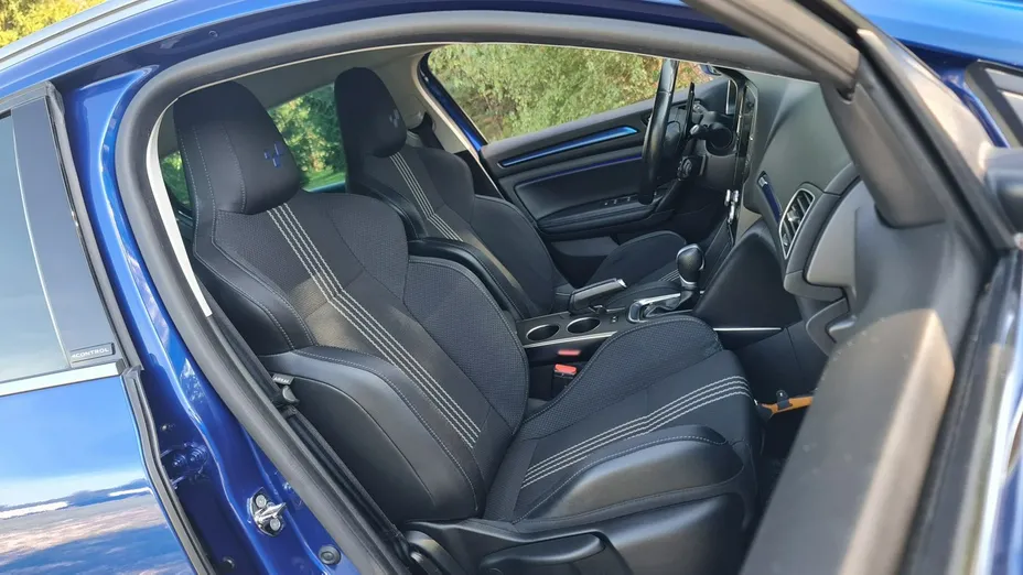 RENAULT Megane -
