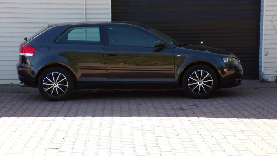 AUDI A3 -