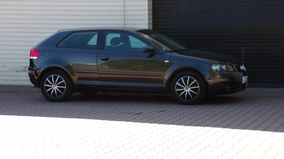 AUDI A3 -